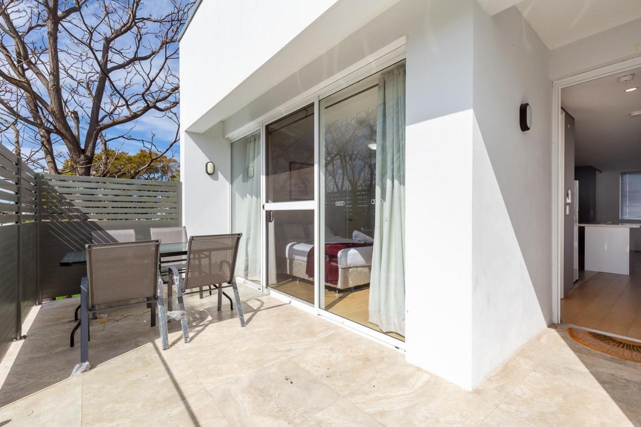2X2 Modern Apartment Near Airport And City Perth Exterior photo