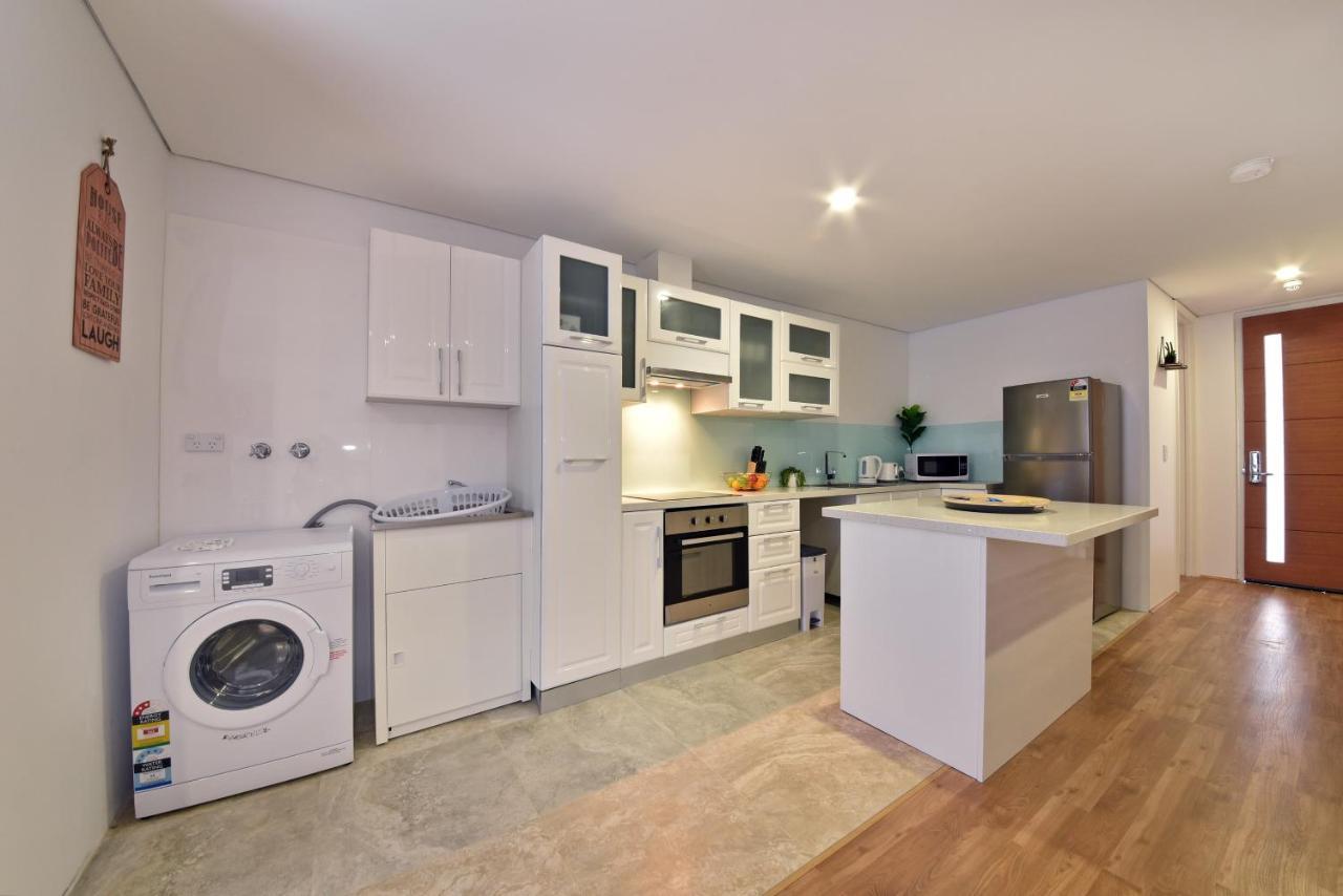 2X2 Modern Apartment Near Airport And City Perth Exterior photo